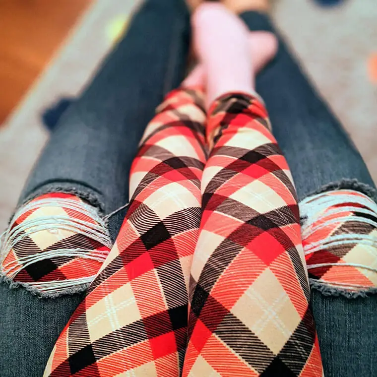 Can You Wear Leggings Under Ripped Jeans? (With 5 Examples)