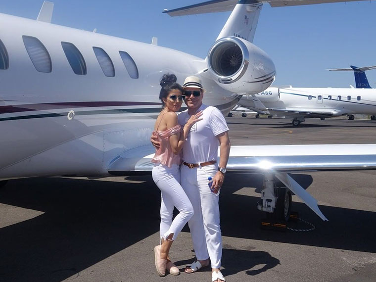 Does Manny Khoshbin Own a Private Jet